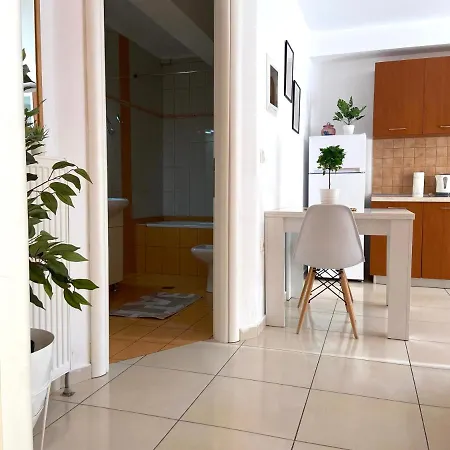 Irini Апартаменты